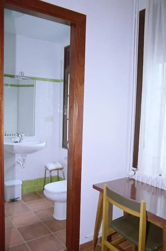 Hostal Fondevila Bohi Spain